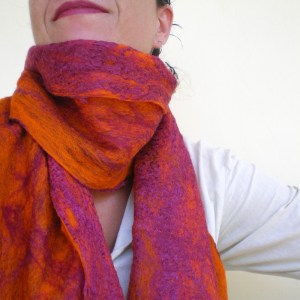 cobweb felted scarf -wine of life-