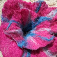 felted flower brooch -Mary Jane-