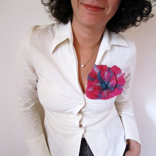 felted flower brooch -Mary Jane-