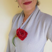  felted flower brooch -red red rose-