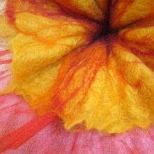 felted flower -summer beginning-