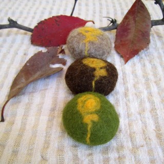 felted pebbles -earth-
