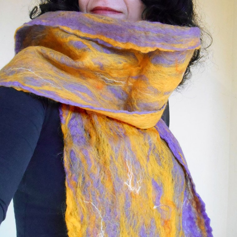 cobweb felted scarf -violet fire-