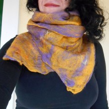 cobweb felted scarf -violet fire-