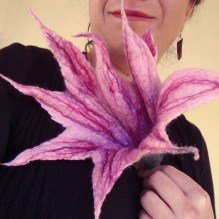 felted flower -pink-